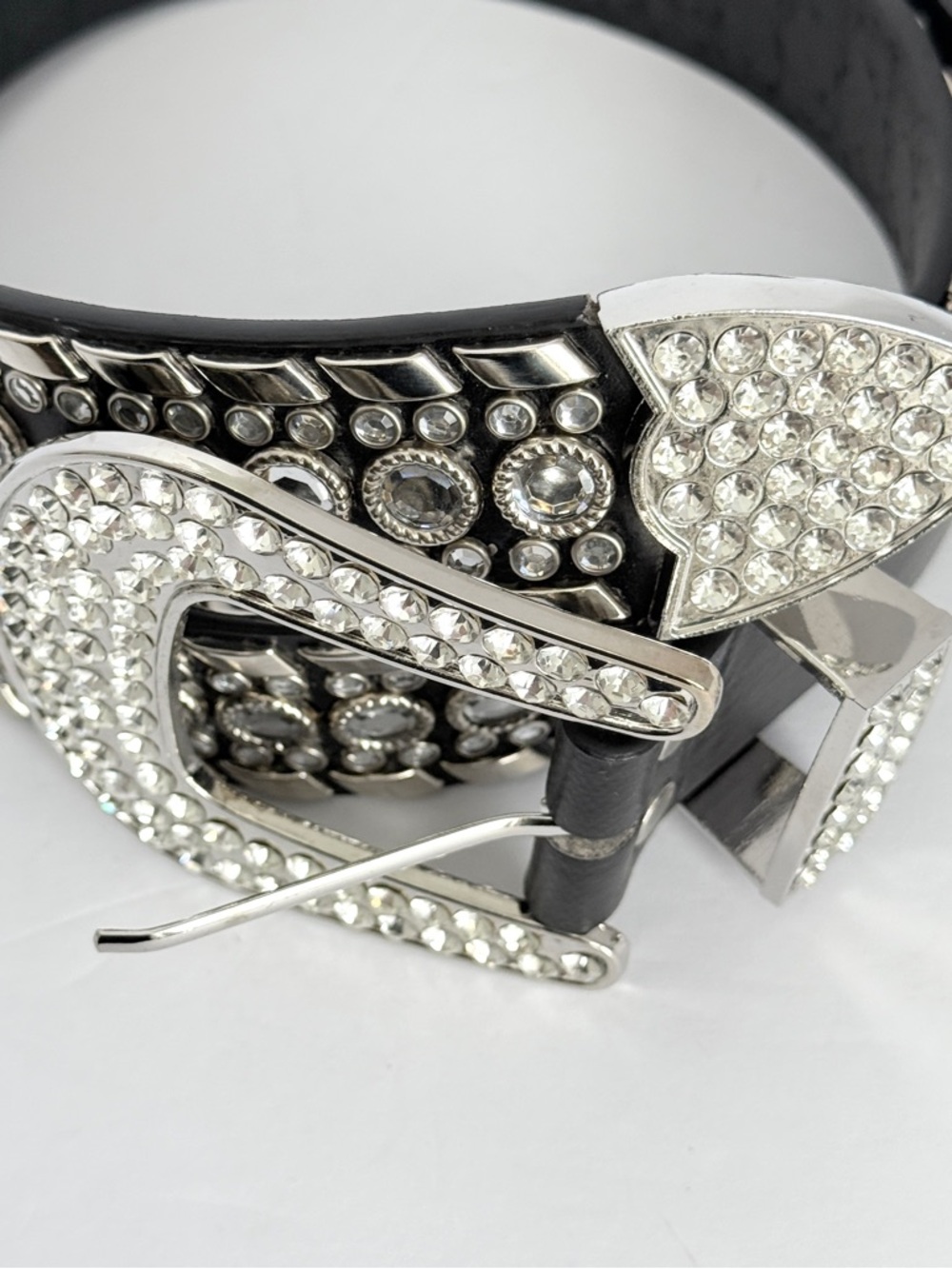 Women's Rhinestone Belt Faux Leather Casual Beaded Small-Medium - Picture 4 of 7